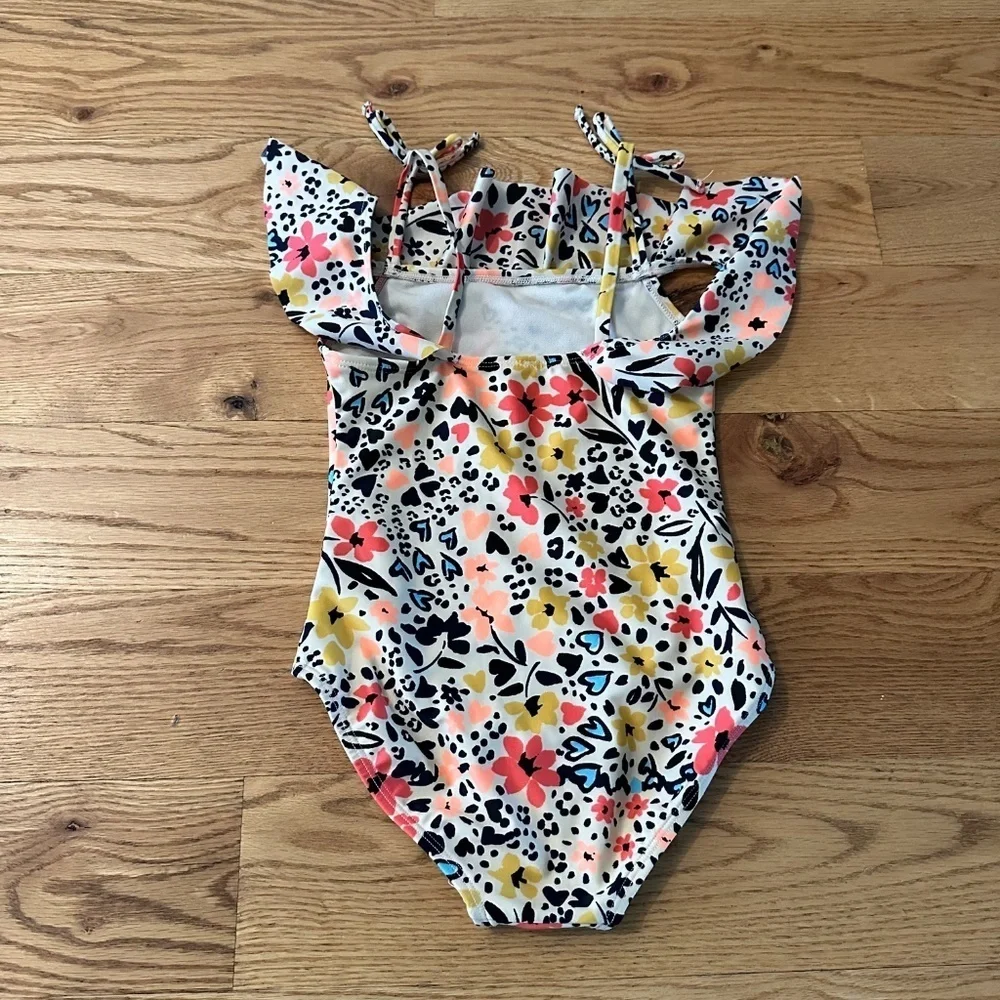 Like New Cat & Jack Bathing Suite in Size XS (4/5)